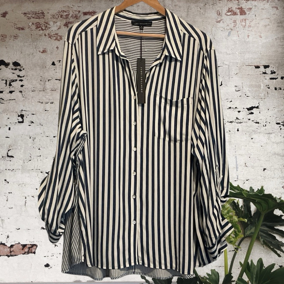 Jane + Delancey Tops - Jane + Delancey Button-Up w/ button back Shirt Size 2X navy Blue white Stripe